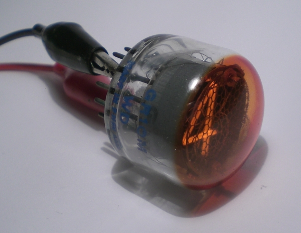 Die Ziffer 4 von der Seite