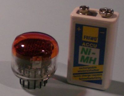 Die ZM1021 im Größenvergleich